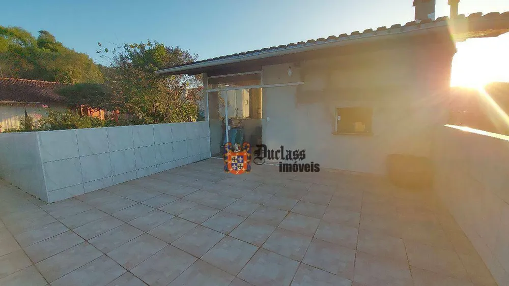 Chácara, 3 quartos, 2688 m² - Foto 2