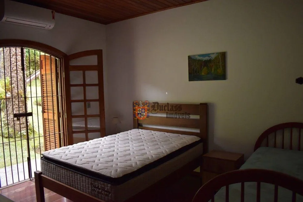 Casa, 3 quartos, 292 m² - Foto 4