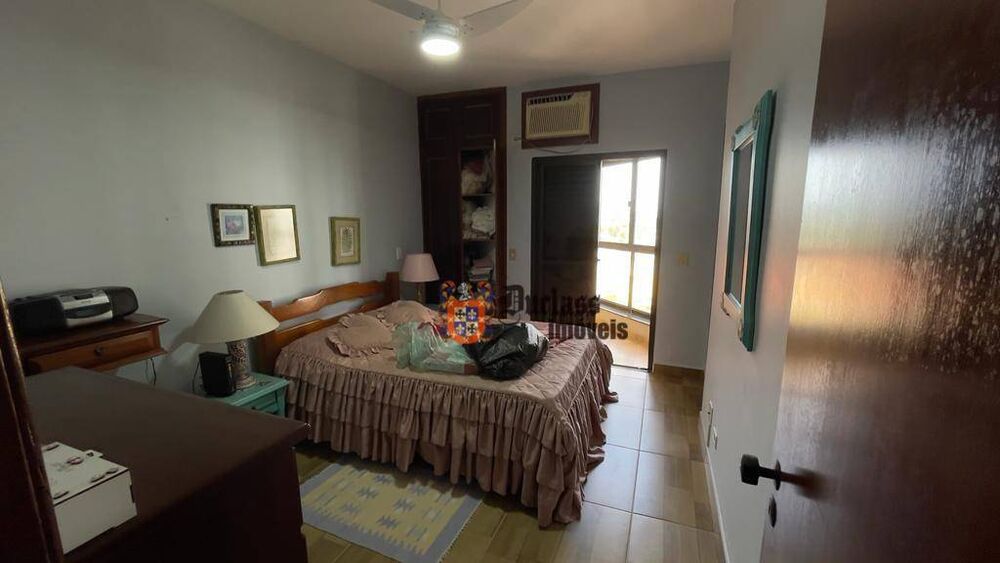 Cobertura, 3 quartos, 214 m² - Foto 4