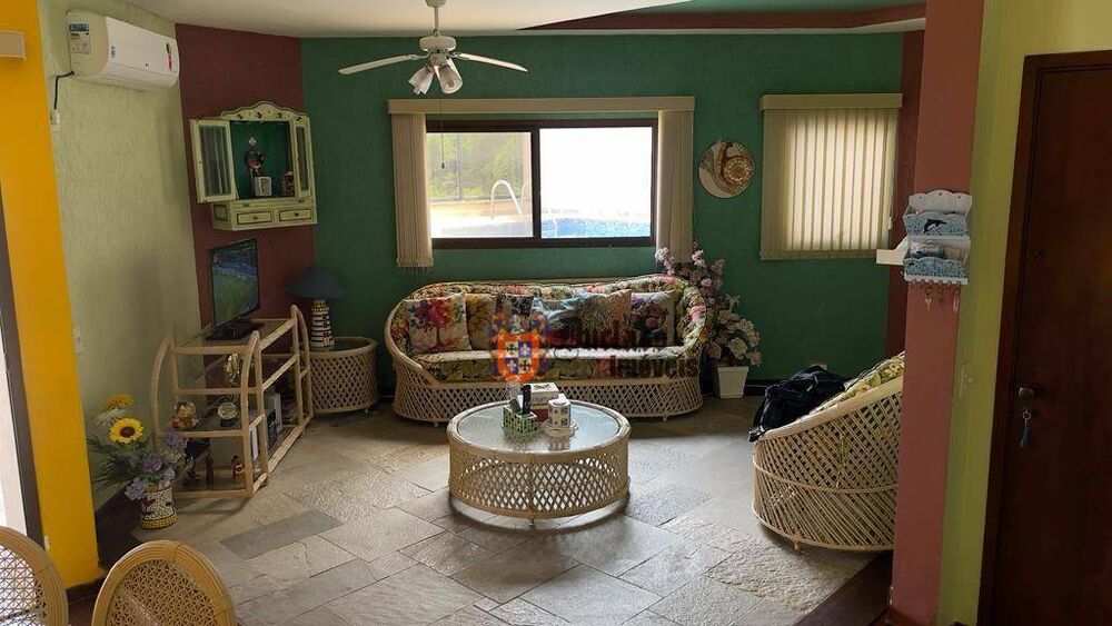 Cobertura, 3 quartos, 214 m² - Foto 1