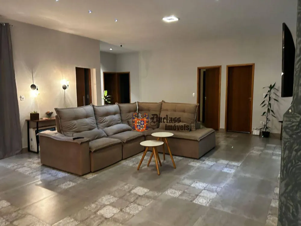Chácara, 4 quartos, 2400 m² - Foto 3