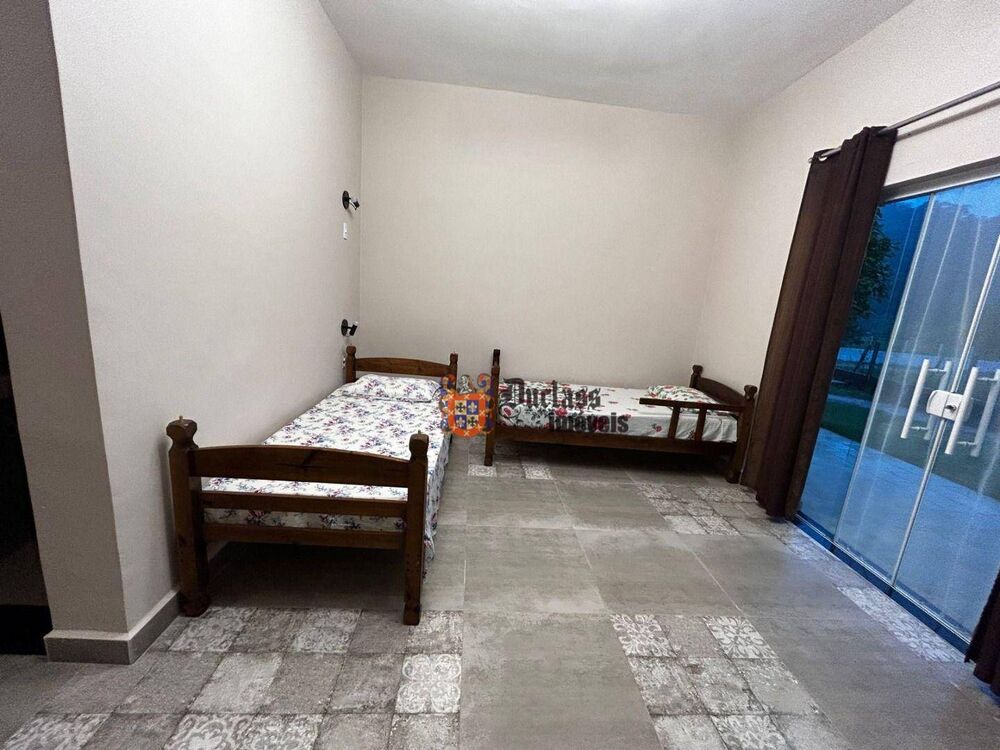 Chácara, 4 quartos, 2400 m² - Foto 4