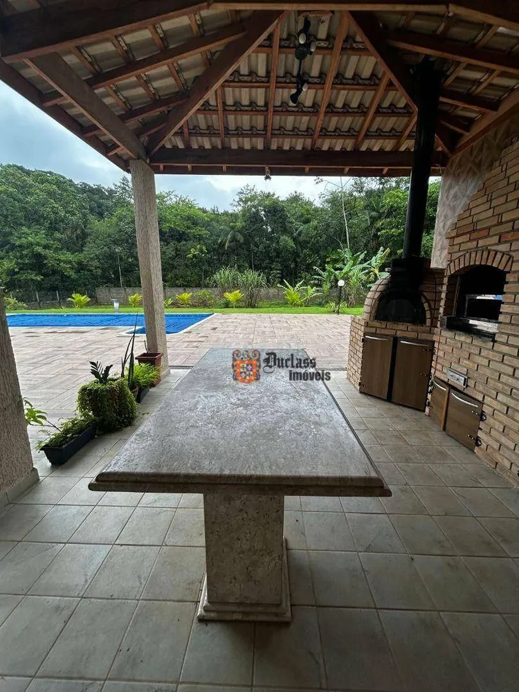 Chácara, 4 quartos, 2400 m² - Foto 4