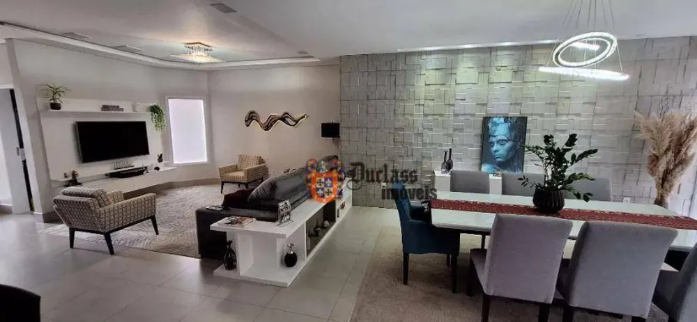 Sobrado, 3 quartos, 329 m² - Foto 4