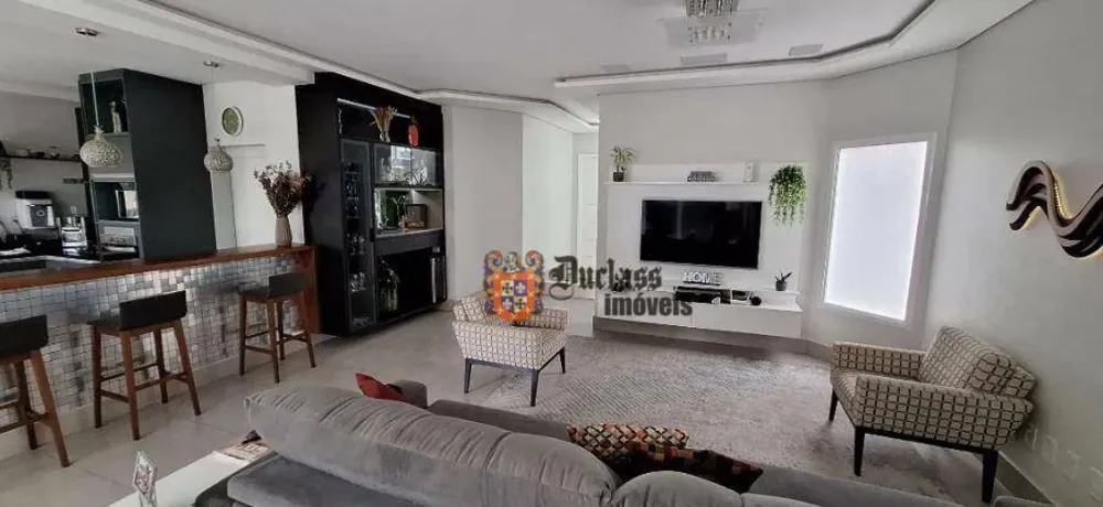 Sobrado, 3 quartos, 329 m² - Foto 8