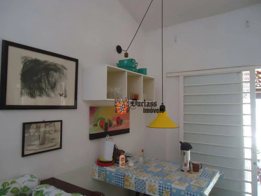 Casa, 4 quartos, 180 m² - Foto 1
