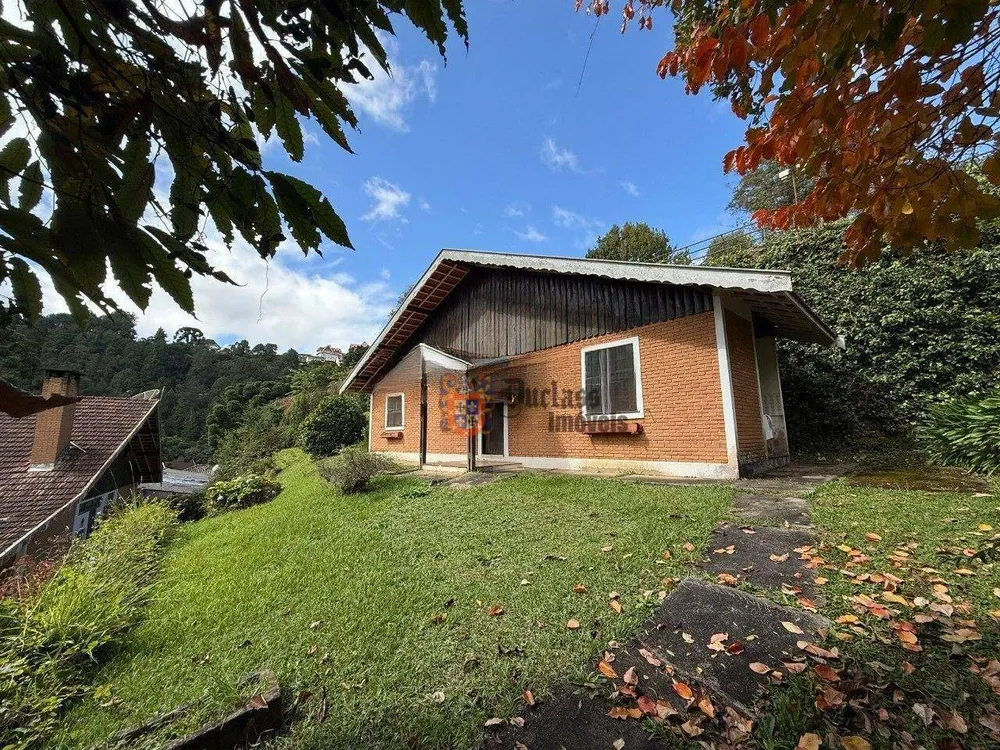 Casa, 5 quartos, 223 m² - Foto 1