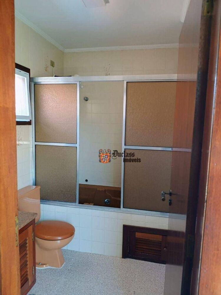 Sobrado, 6 quartos, 261 m² - Foto 8