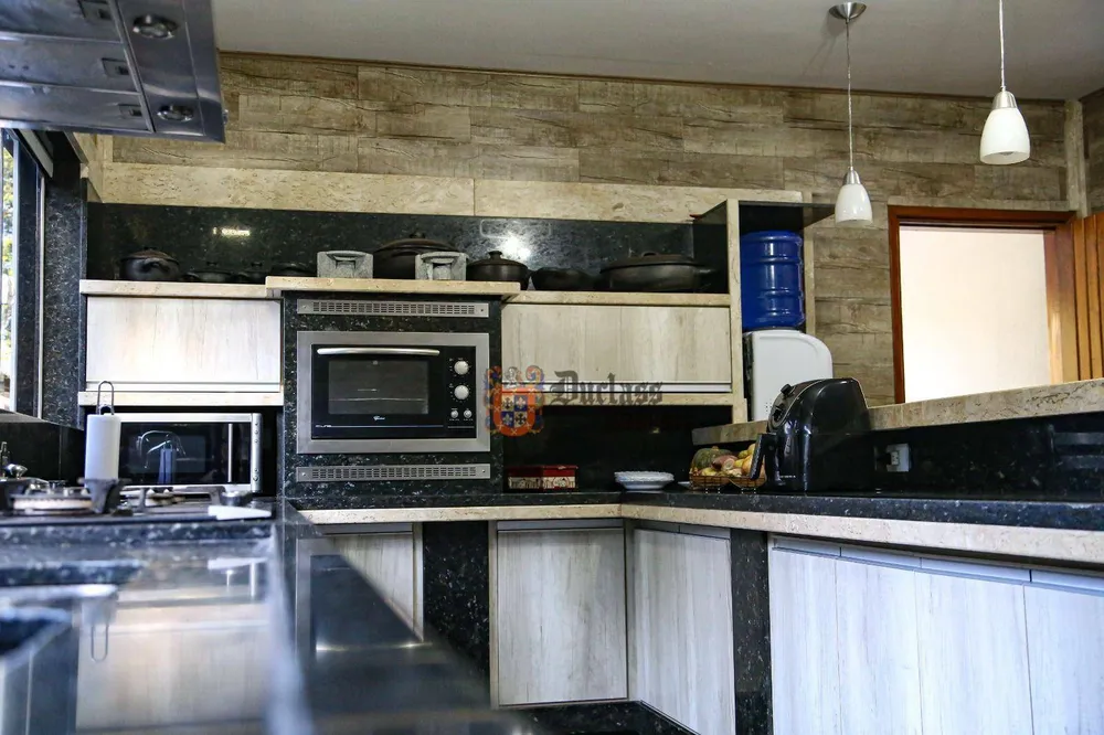 Chácara, 3 quartos, 1090 m² - Foto 5
