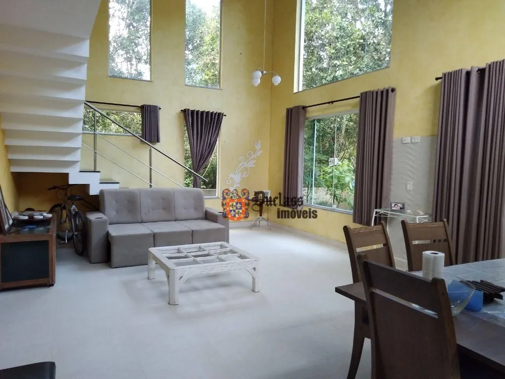 Sobrado, 4 quartos, 157 m² - Foto 1