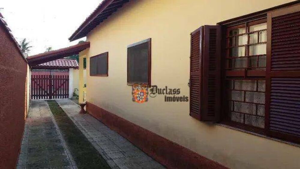 Casa, 3 quartos, 161 m² - Foto 1