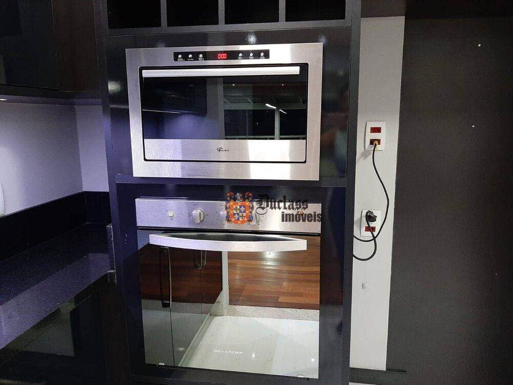 Apartamento à venda com 3 quartos, 190m² - Foto 3