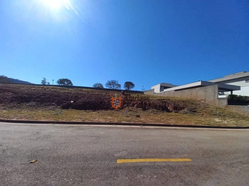 Loteamento e Condomínio, 600 m² - Foto 1
