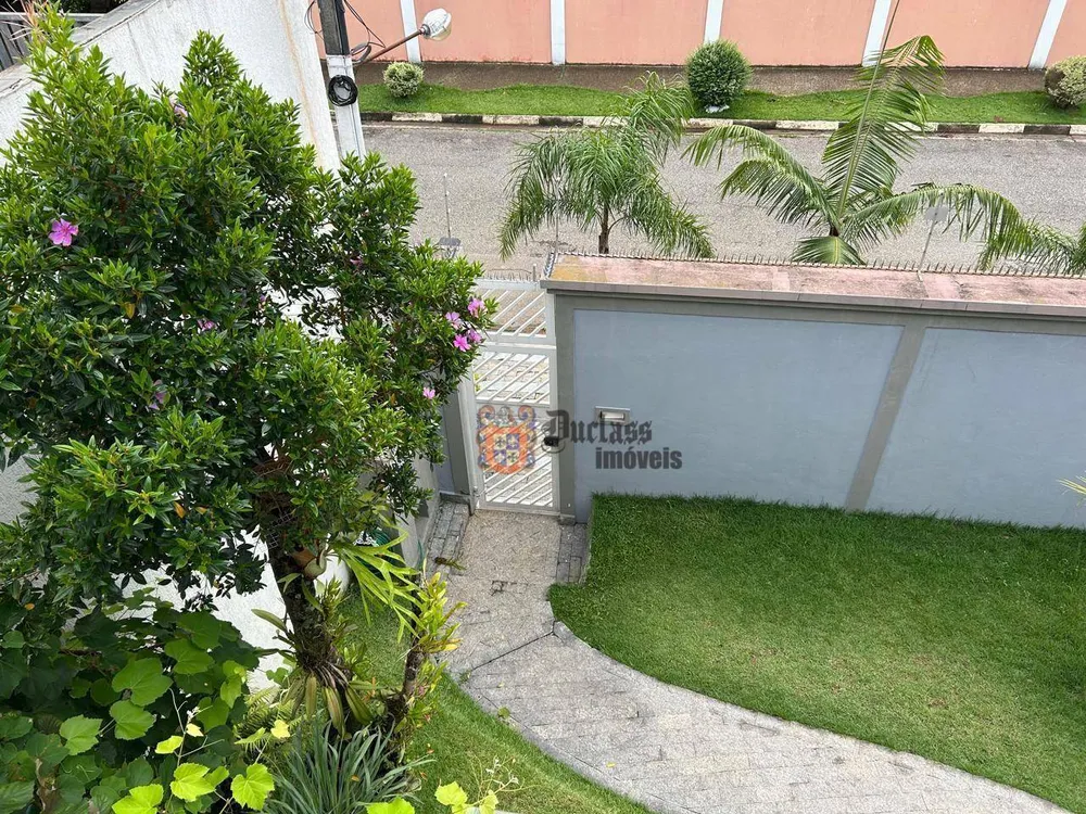 Sobrado, 3 quartos, 261 m² - Foto 2