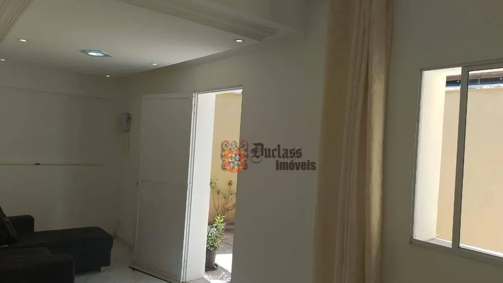 Casa, 3 quartos, 172 m² - Foto 4