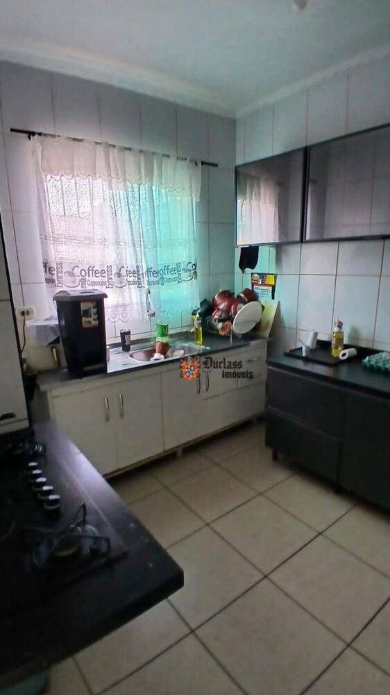 Casa, 3 quartos, 109 m² - Foto 1
