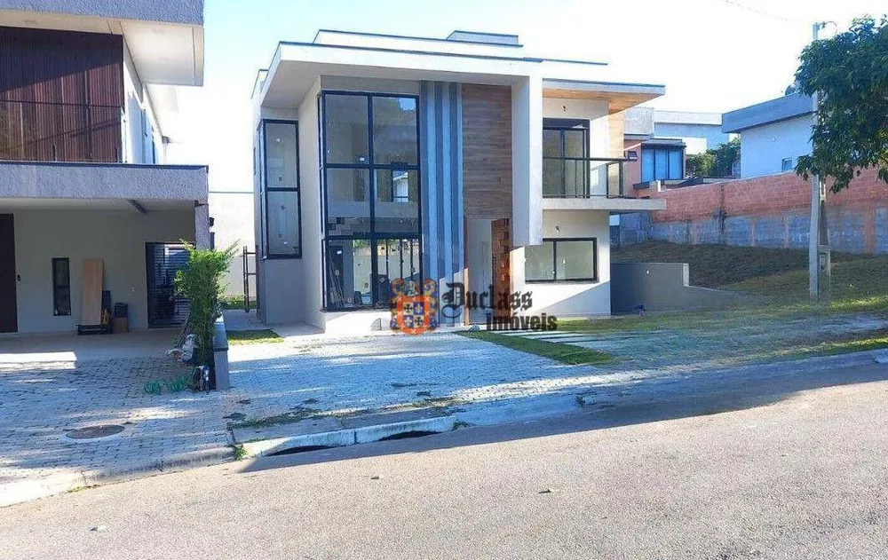 Sobrado à venda com 3 quartos, 180m² - Foto 2