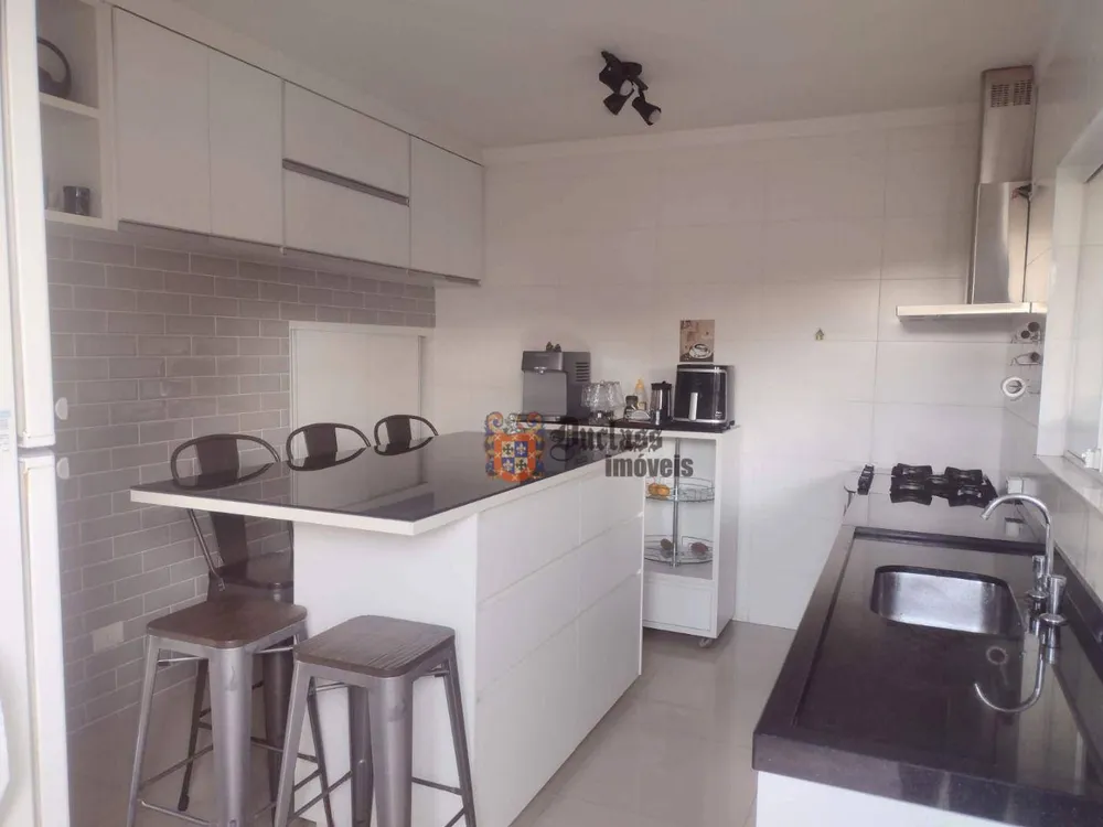 Sobrado, 3 quartos, 137 m² - Foto 1