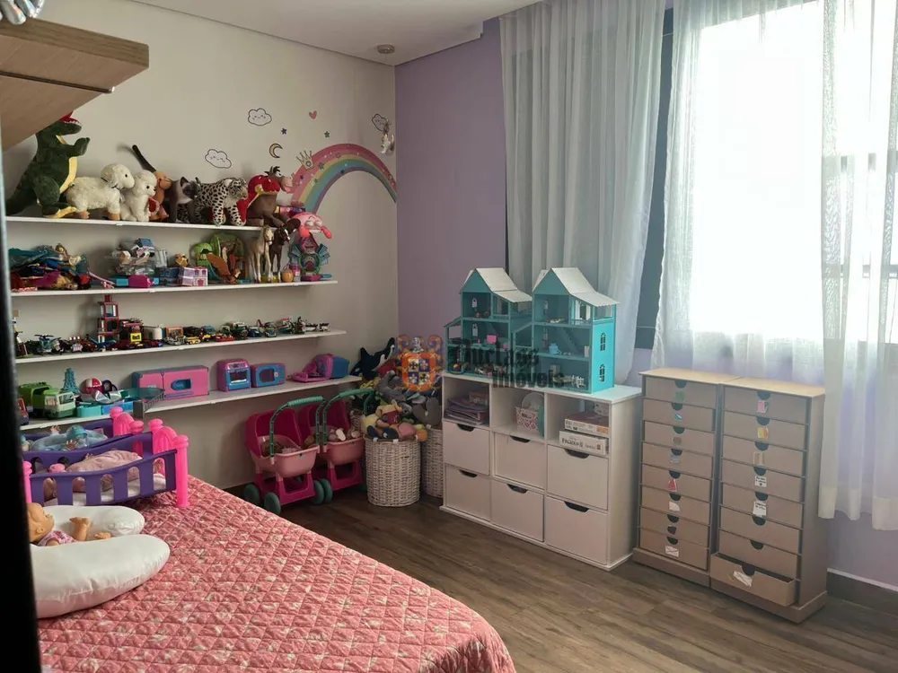 Chácara, 4 quartos, 720 m² - Foto 1