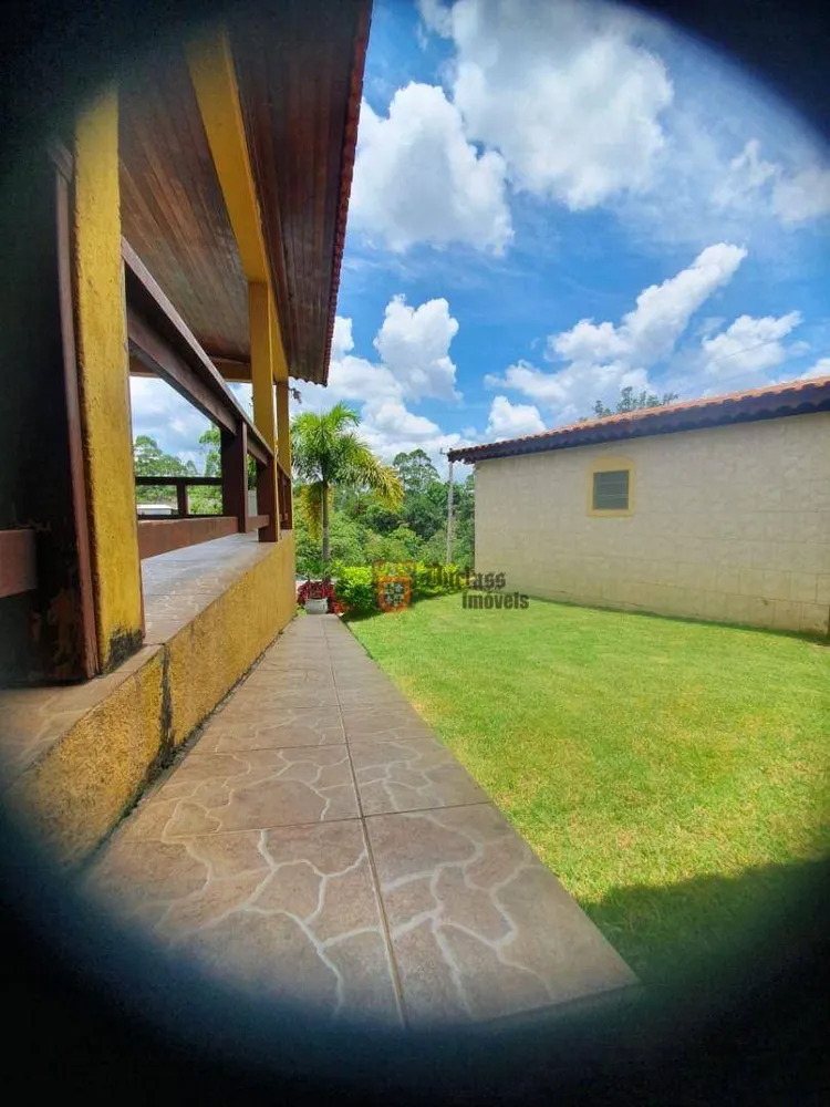 Chácara, 4 quartos, 1300 m² - Foto 1