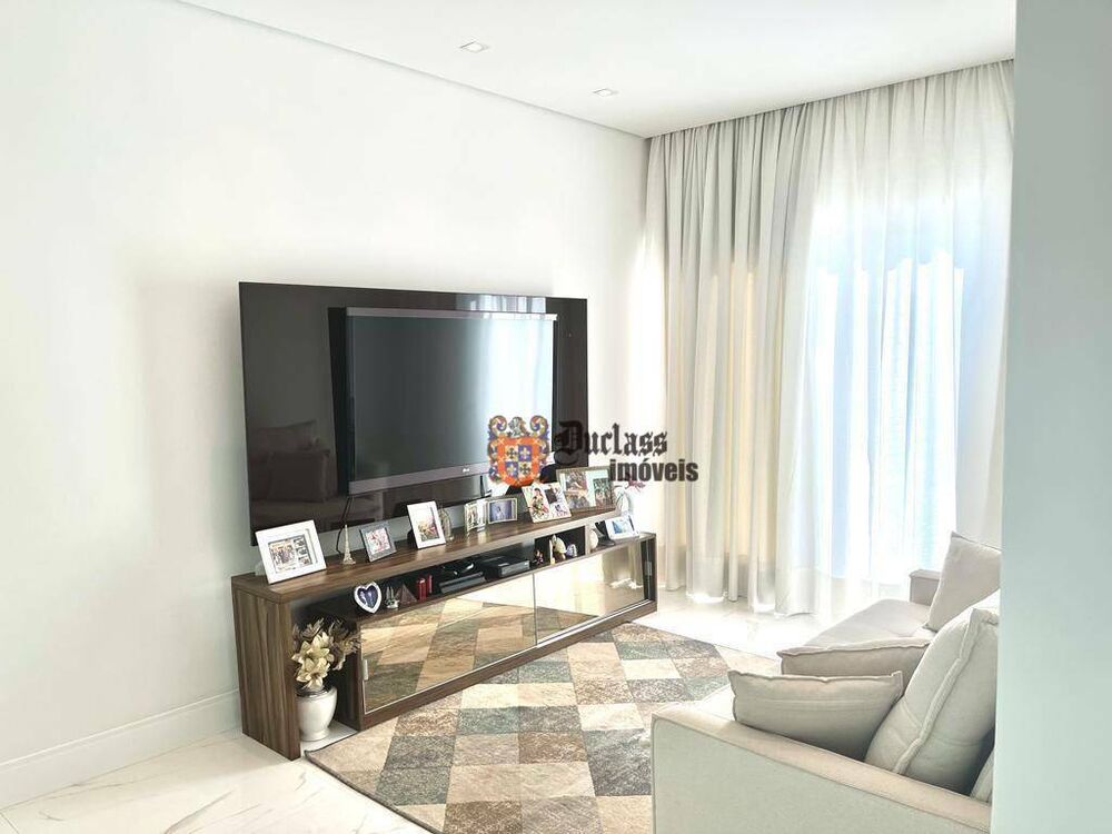 Sobrado, 3 quartos, 242 m² - Foto 3