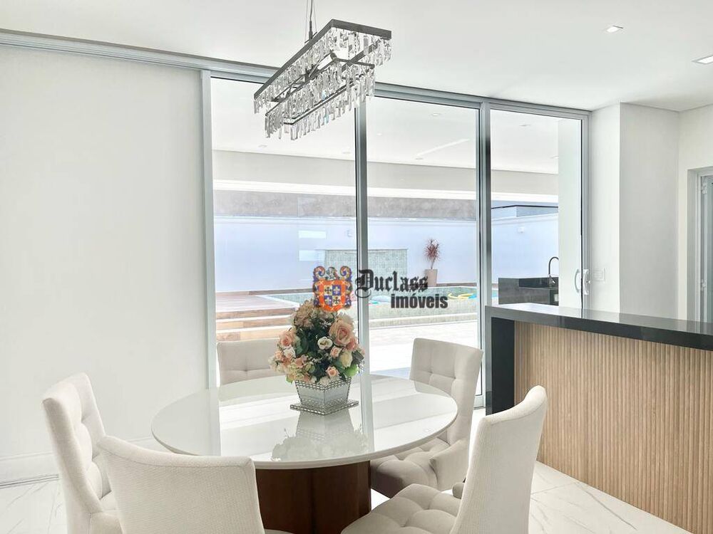 Sobrado, 3 quartos, 242 m² - Foto 4