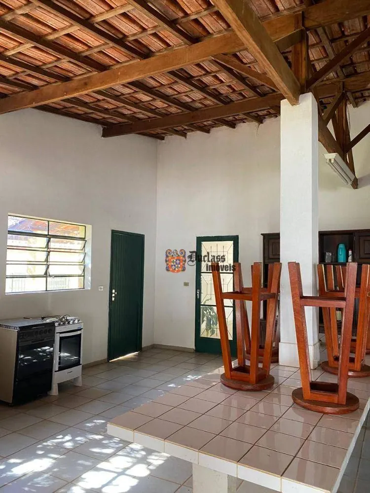 Chácara, 3 quartos, 1552 m² - Foto 11