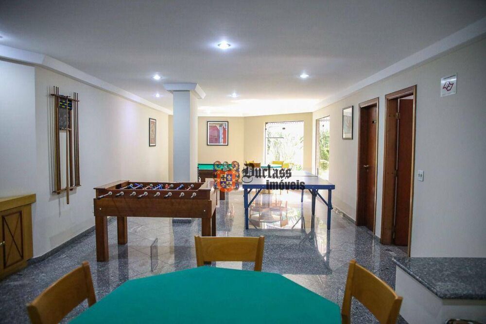 Apartamento à venda com 3 quartos, 207m² - Foto 11
