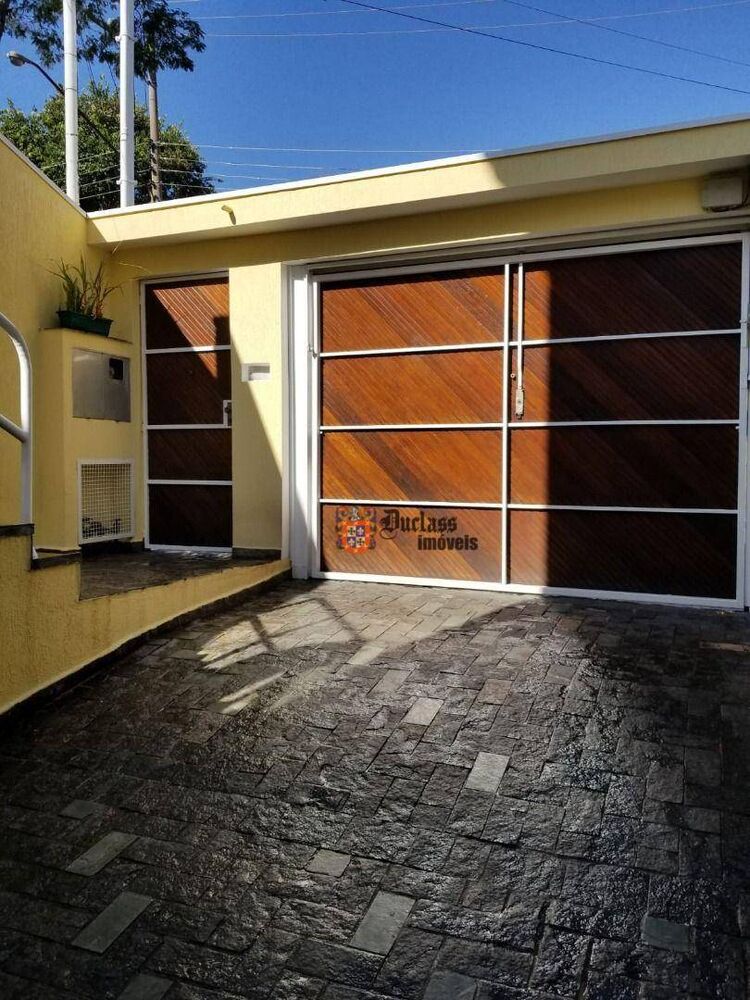 Sobrado, 3 quartos, 202 m² - Foto 1