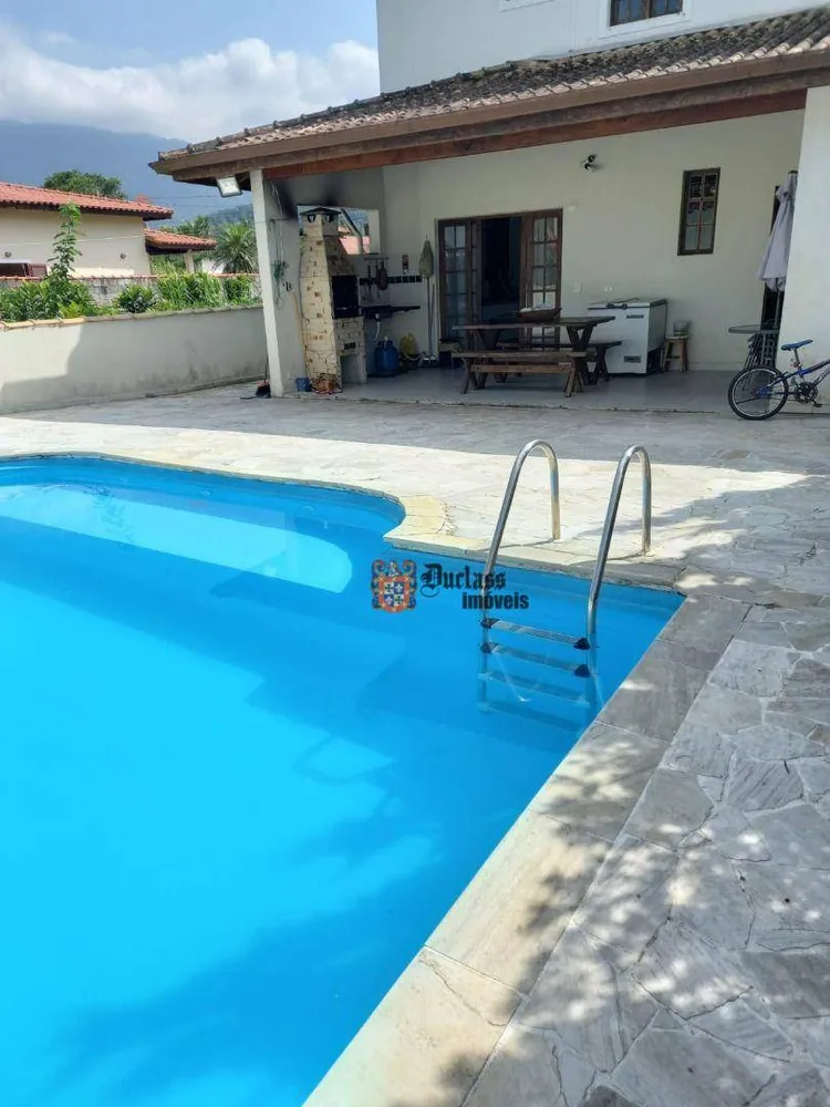 Sobrado, 5 quartos, 331 m² - Foto 2