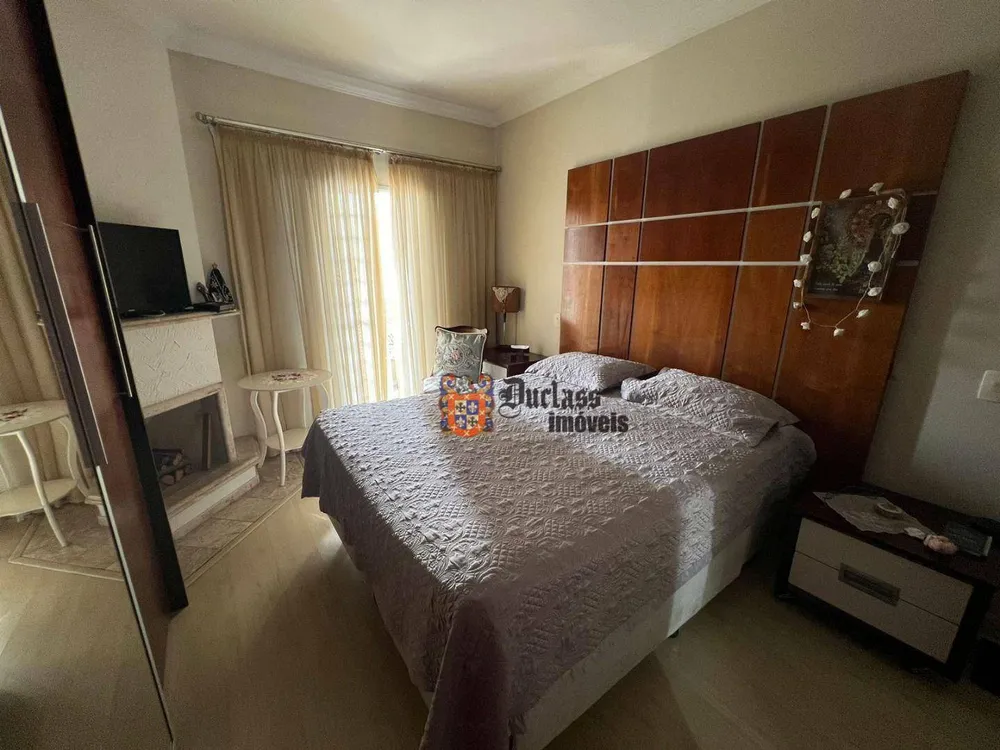 Sobrado, 4 quartos, 257 m² - Foto 9
