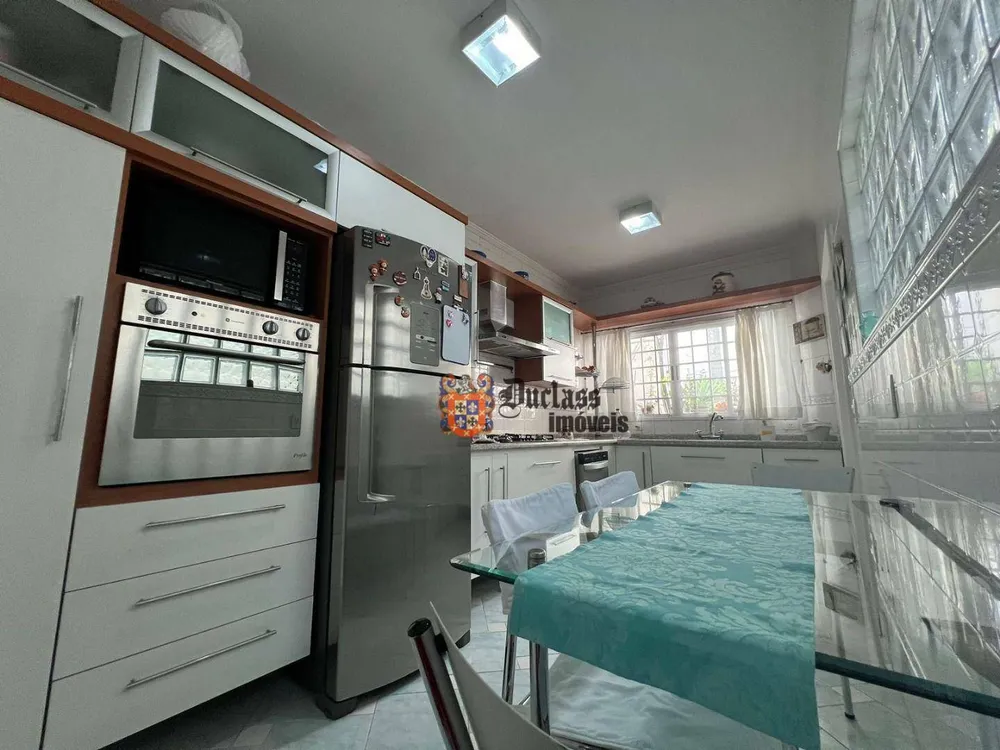 Sobrado, 4 quartos, 257 m² - Foto 8