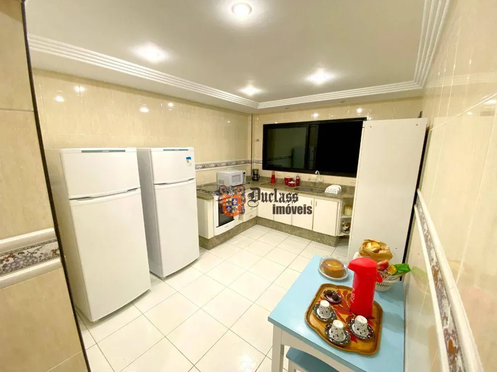 Cobertura, 3 quartos, 208 m² - Foto 10
