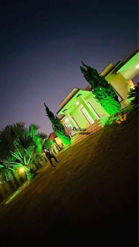 Chácara à venda com 3 quartos, 250m² - Foto 3