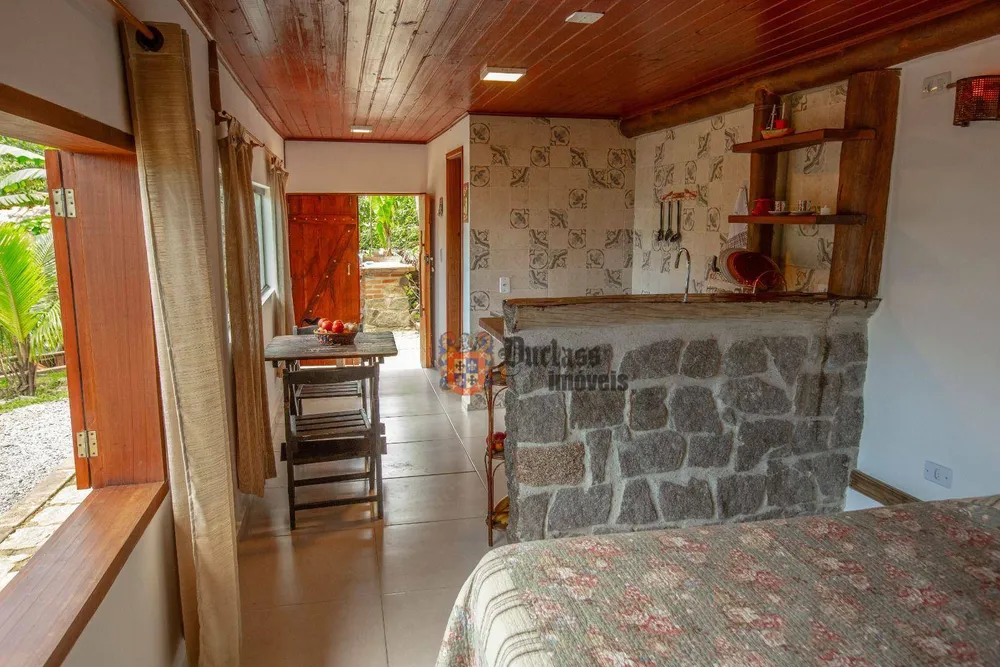Casa, 5 quartos, 200 m² - Foto 15