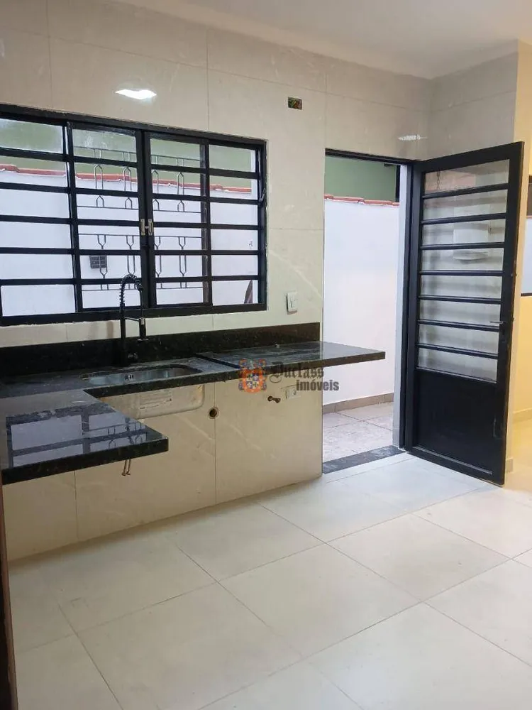 Casa, 3 quartos, 135 m² - Foto 1