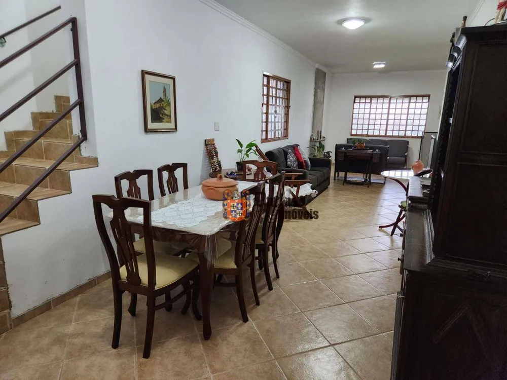 Chácara, 3 quartos, 1704 m² - Foto 5