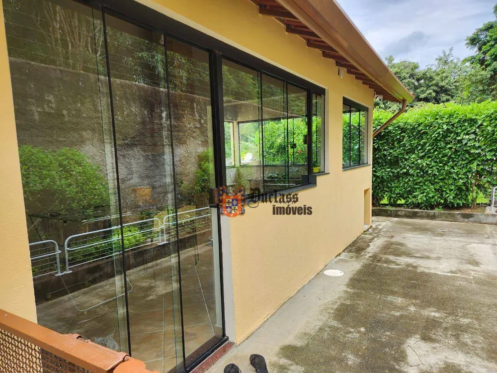 Chácara, 3 quartos, 1704 m² - Foto 2