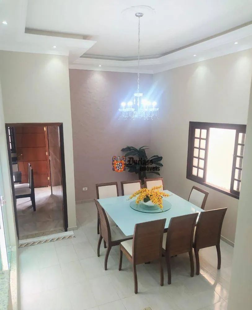 Casa, 4 quartos, 291 m² - Foto 1