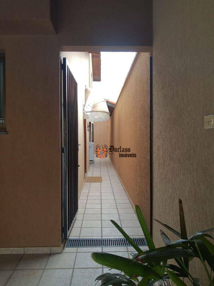 Casa, 3 quartos, 200 m² - Foto 9