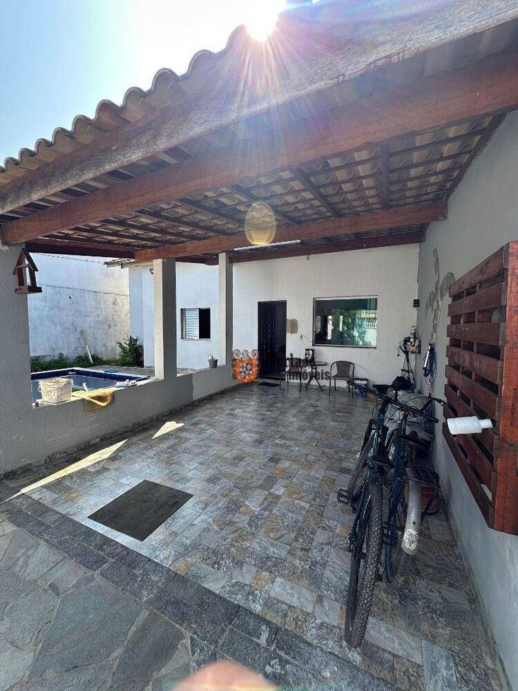 Casa, 2 quartos, 129 m² - Foto 1