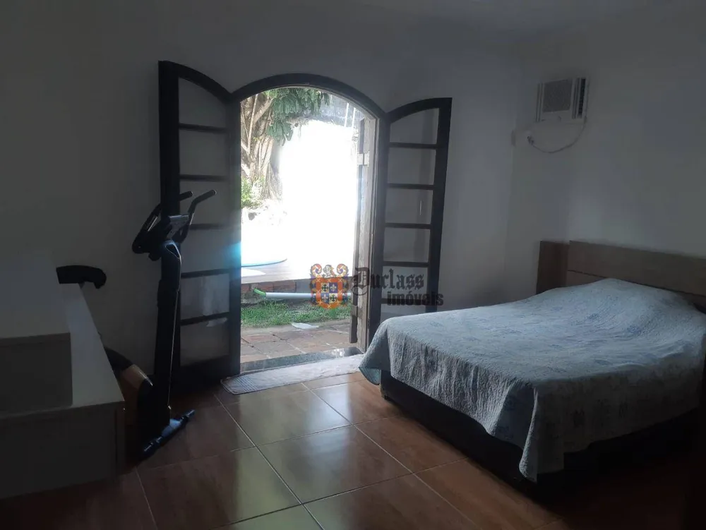 Casa, 4 quartos, 180 m² - Foto 9