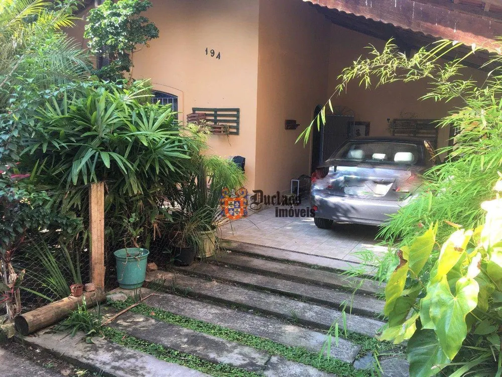Casa, 3 quartos, 180 m² - Foto 2