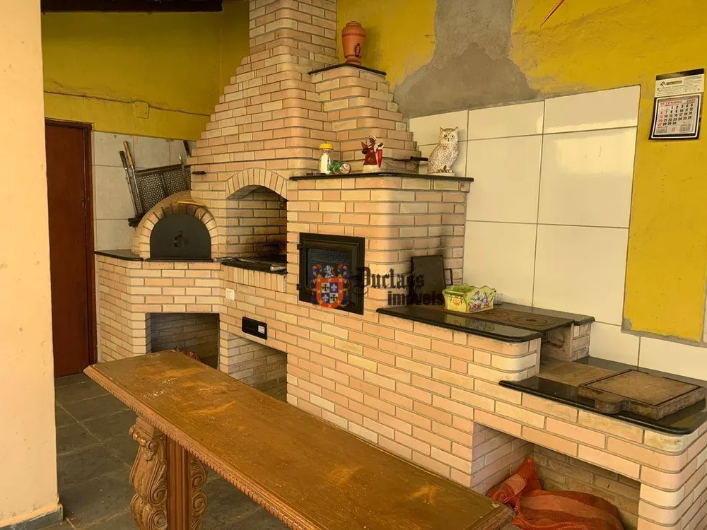 Chácara, 3 quartos, 1031 m² - Foto 2