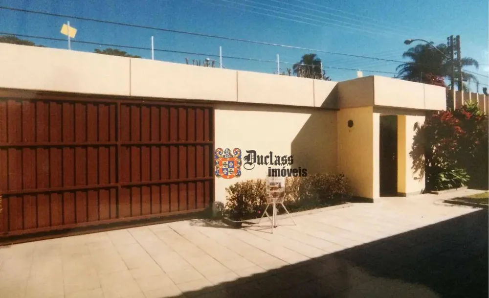 Casa, 3 quartos, 290 m² - Foto 3