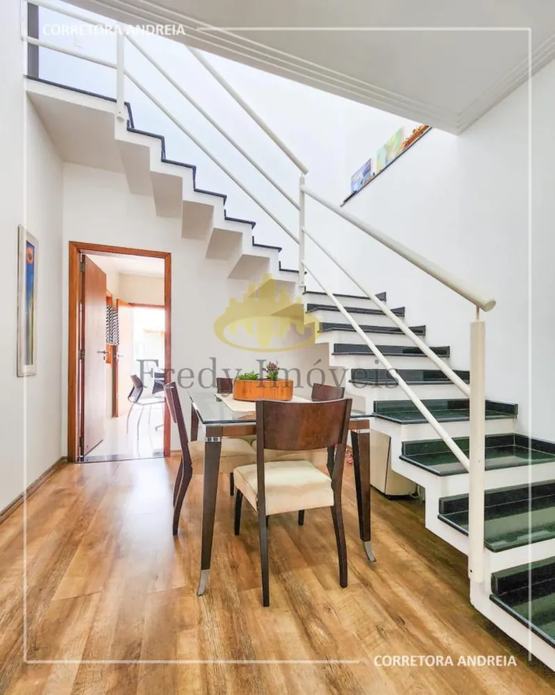 Casa, 4 quartos, 254 m² - Foto 1