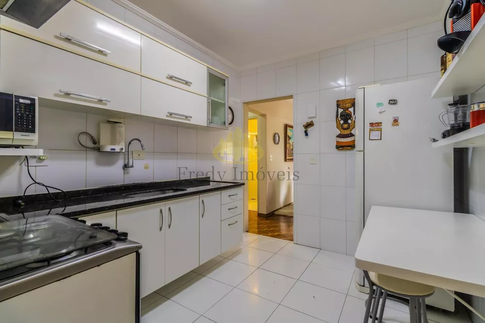 Apartamento à venda com 3 quartos, 95m² - Foto 19