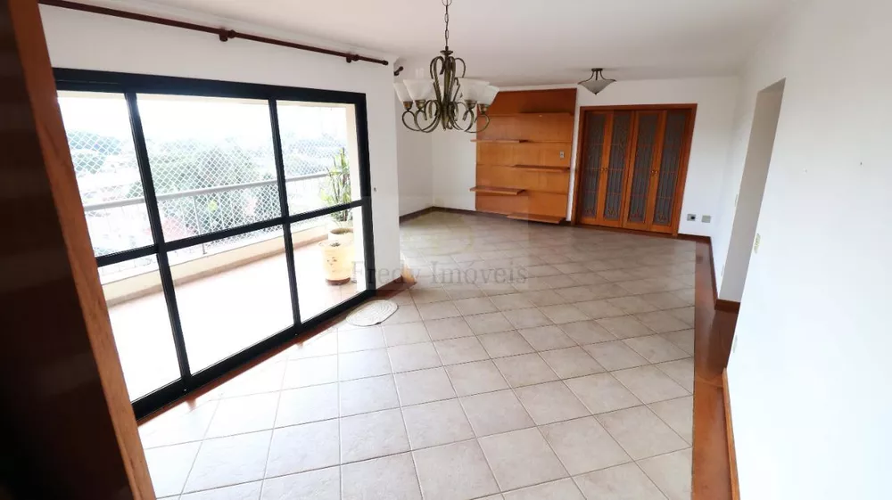 Apartamento à venda com 3 quartos, 275m² - Foto 2