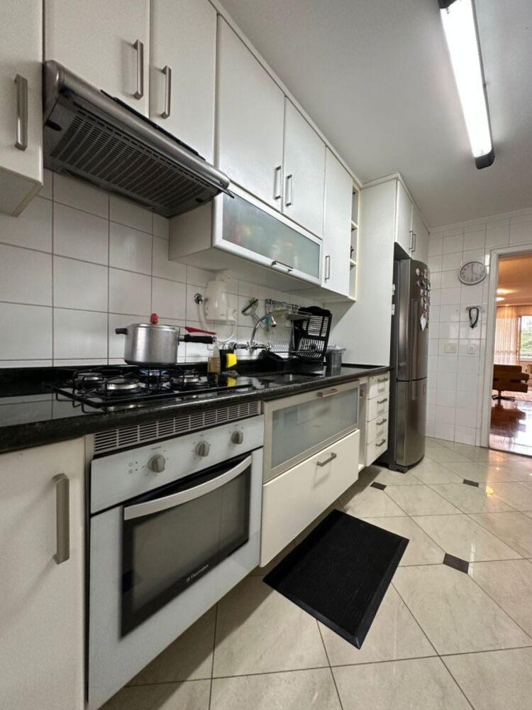 Apartamento à venda com 3 quartos, 101m² - Foto 18
