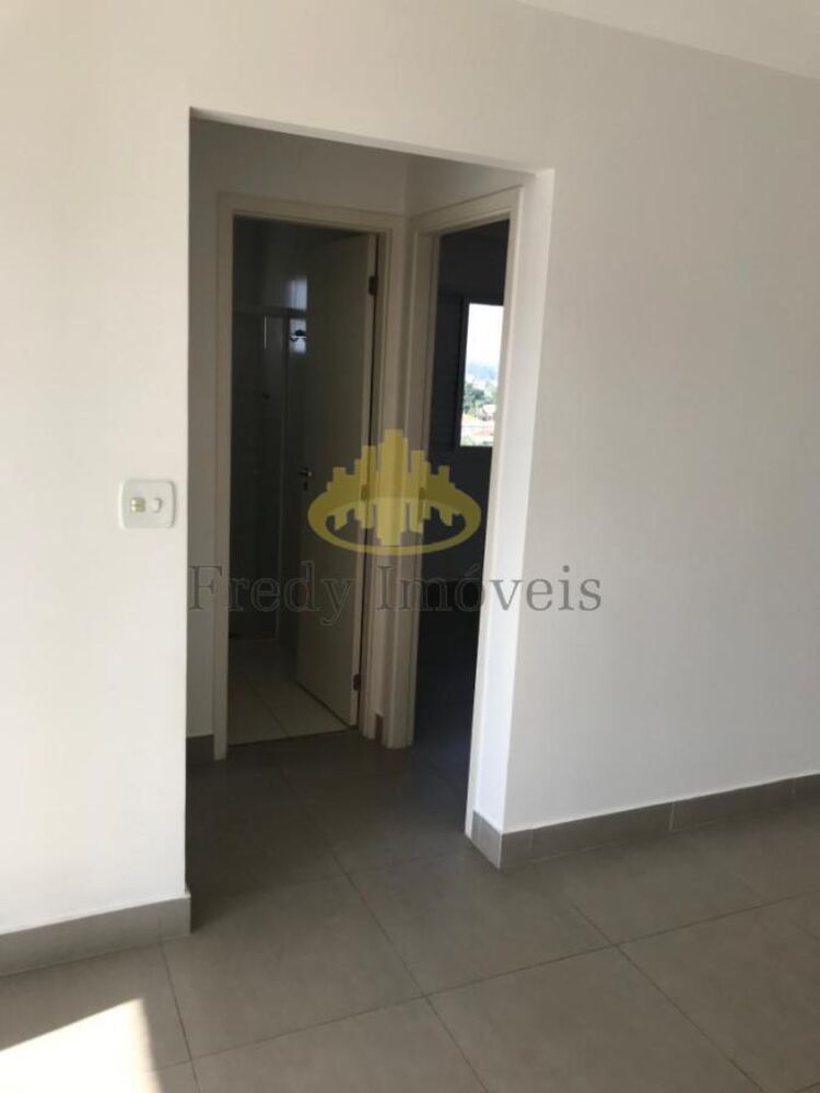 Apartamento à venda com 2 quartos, 62m² - Foto 4